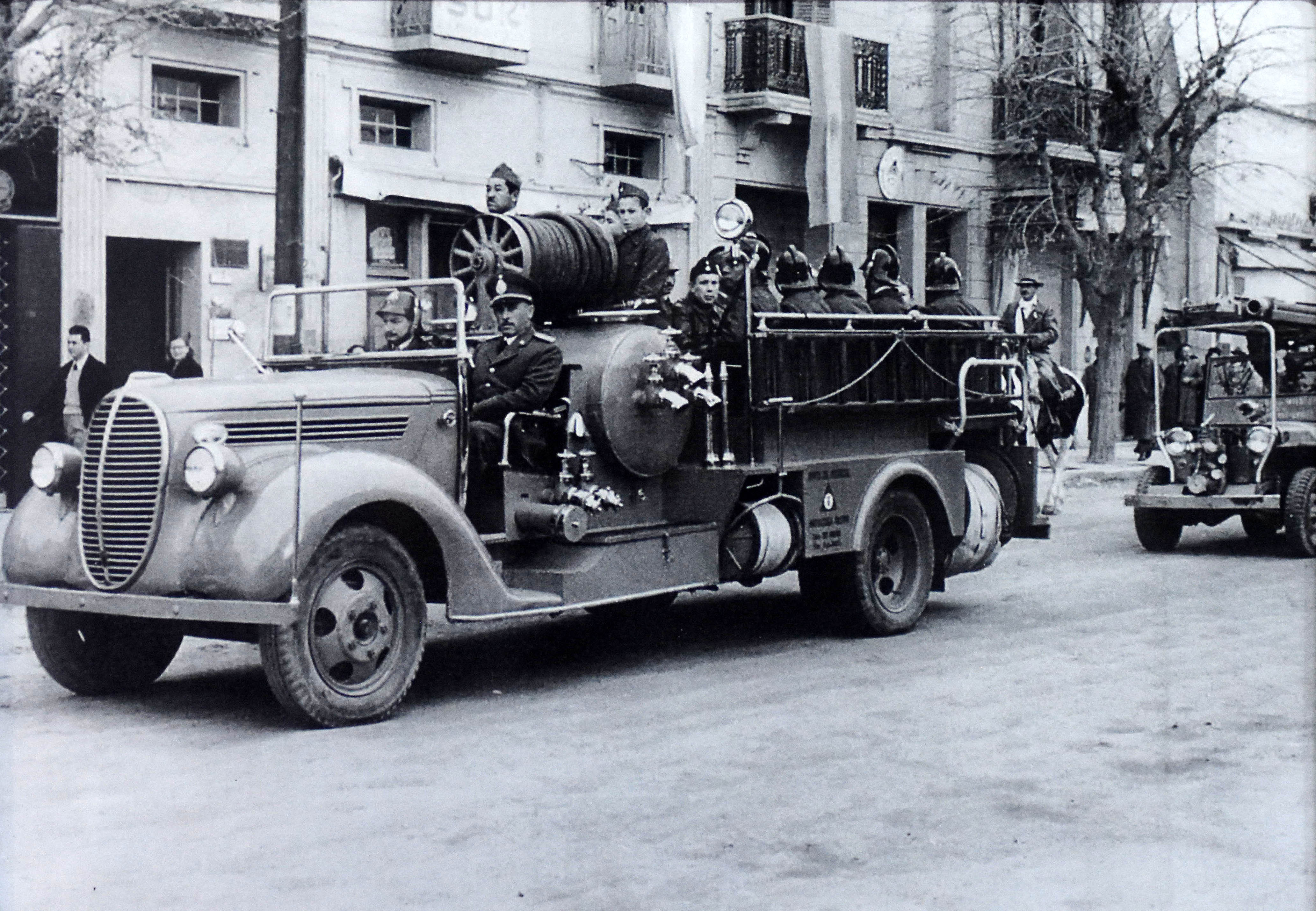 El primer autobomba fue donado por Nación en 1950. Foto Gentileza