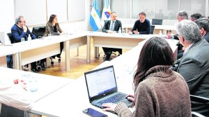 Esto es en Off: Alineamientos y accesos a los despachos nacionales