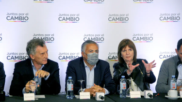 Juntos por el Cambio emitió un duro comunicado por la renuncia de Guzmán. 