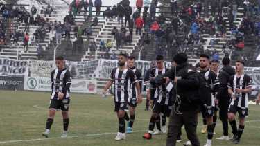 Cipo empató 0 a 0 en un partido trabado ante Bolívar. (Foto: Oscar Livera)