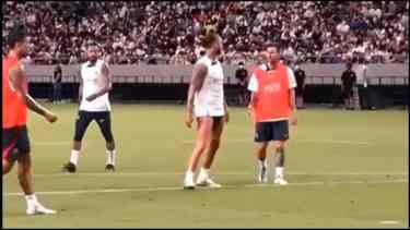 Messi cuestionó a Ramos por un cruce fuerte en la práctica del PSG.