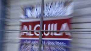 No habrá cambios en la ley de alquileres, les dijo Alberto Fernández a inquilinos de Neuquén