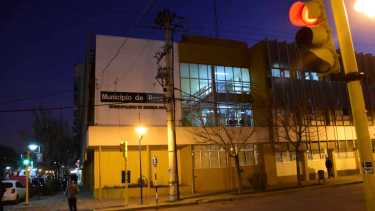 El municipio contrató en forma directa a una empresa, que aportará el equipamiento y recibirá el 50% de la recaudación por multas. (Foto: Andrés Maripe)