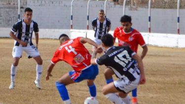 Cipolletti le ganó a Peñarol 2 a 1 en Chimbas, San Juan. Foto: prensa Peñarol