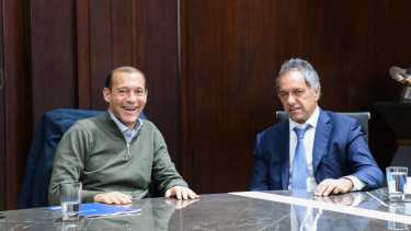 El gobernador de Neuquén, Omar Gutiérrez, se reunió este lunes con el ministro de Desarrollo Productivo, Daniel Scioli. Foto: Gentileza. 