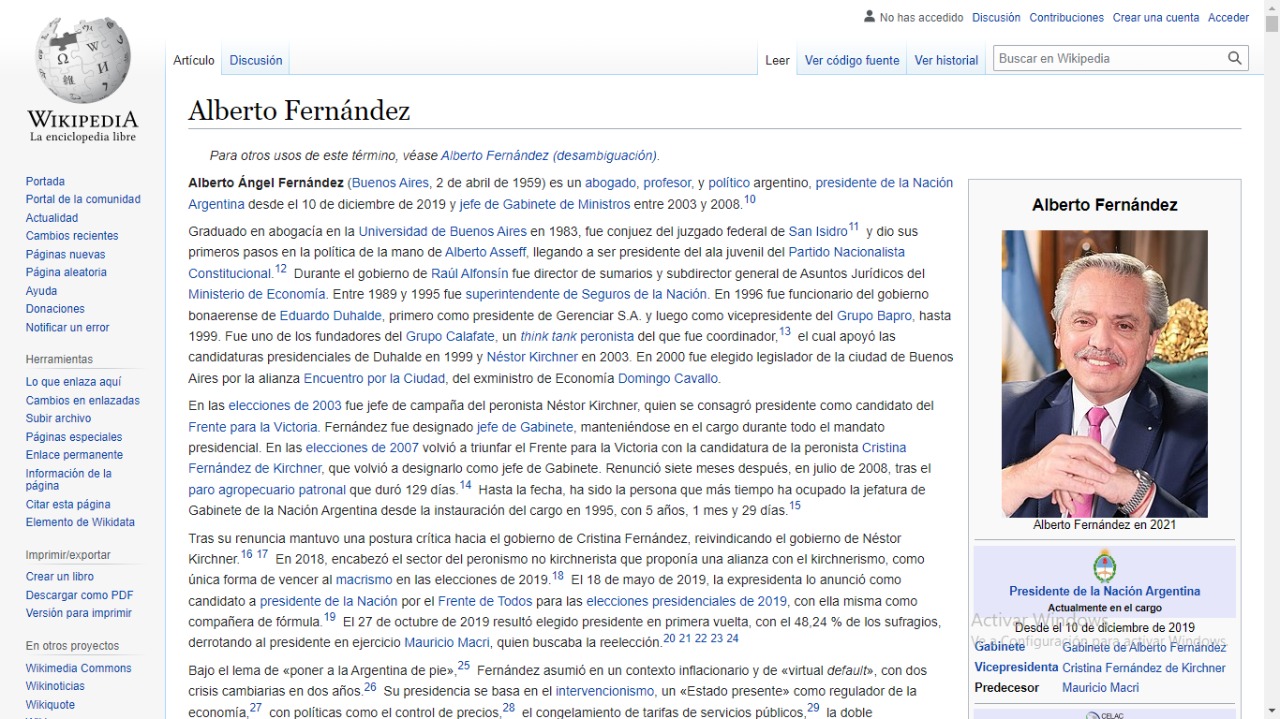 Polémico error en el perfil de Alberto Fernández en  Wikipedia. Foto captura 