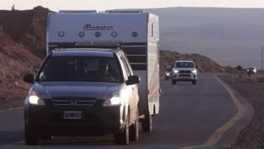 El hundimiento de la Ruta 22 que es una trampa para los turistas que pasan por Neuquén