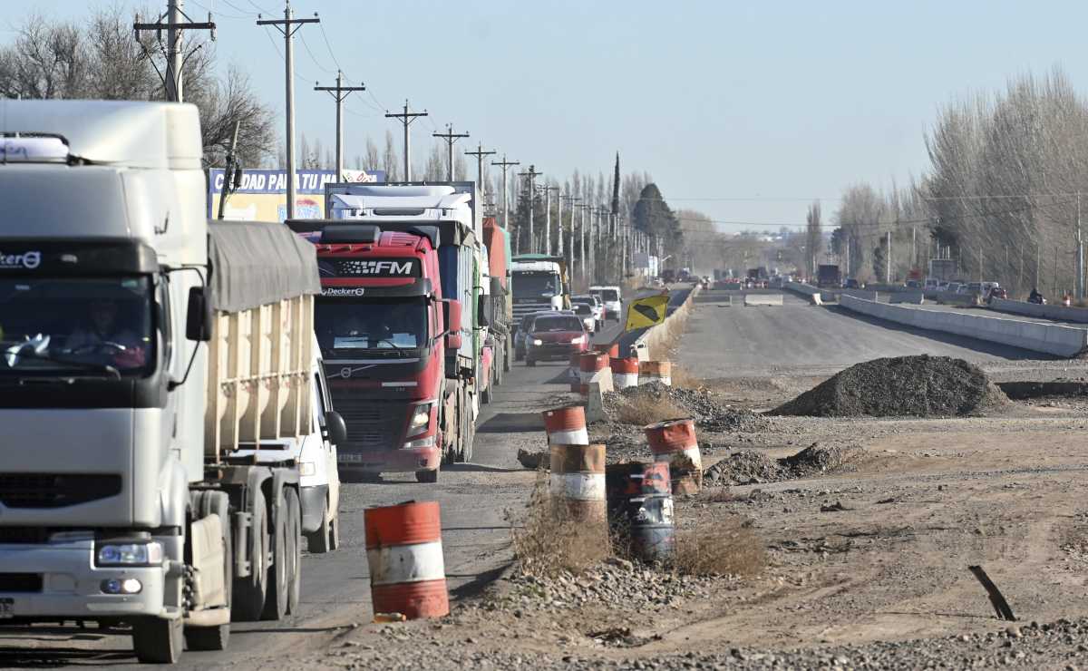 Ruta 22 en Cipolletti: no hay plazos precisos para reactivar las obras ...