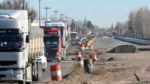 Ruta 22 en Cipolletti: no hay plazos precisos para reactivar las obras viales