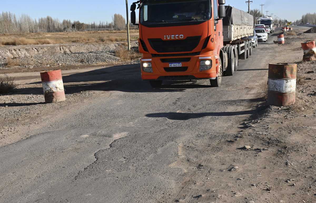 Soria y Di Tella pidieron que se retome urgente la obra de la Ruta 22 ...