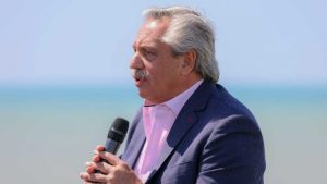 Alberto Fernández criticó a quienes «especulan con una devaluación»