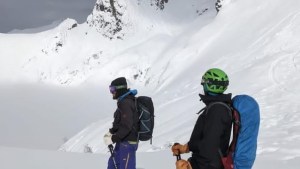 Alto riesgo de avalanchas: un desprendimiento empujó a un instructor en el cerro Catedral