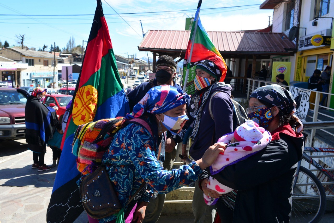 Estereotipación. Se ejerce sobre la comunidad mapuche al instaurar cómo debe vivir o vestir