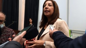 Batakis con gobernadores: Gutiérrez va, pero Carreras no fue invitada