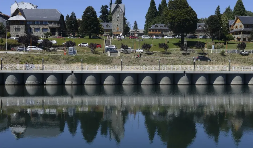 El presupuesto municipal de Bariloche para el 2025 es de 114.000 millones de pesos. Archivo
