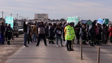 Uno de los cortes fue en la intersección de las rutas Nacional N° 3 y Provinciasl N° 1. Foto: Marcelo Ochoa.