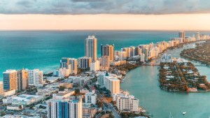 Dólar turista: ¿Cuánto aumentaron los pasajes? Nada detiene a los argentinos hacia Miami