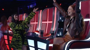 Empezaron las batallas en La Voz Argentina y Lali le robó al equipo de Mau y Ricky