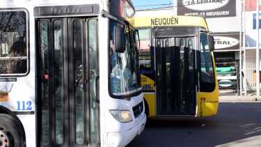 La audiencia pública es para opinar sobre los pliegos de licitación de los próximos colectivos en Neuquén (foto Matías Subat)