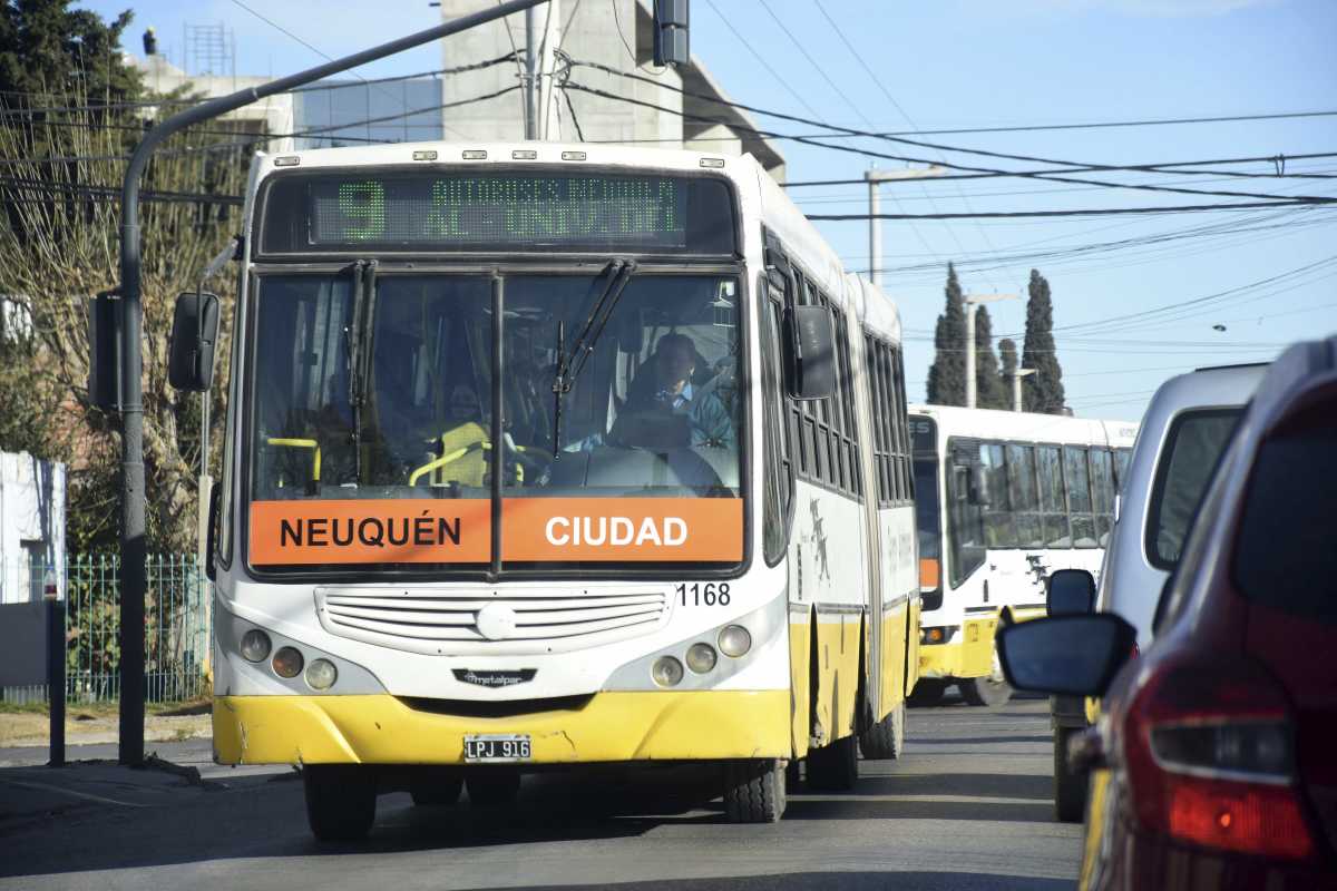 Cambian los recorridos de colectivos por obras eléctricas en Neuquén ...
