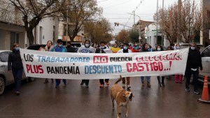 Hospitalarios de Viedma marcharon para pedir por el plus pandemia