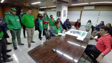 Aprobaron crear una comisión paritaria para discutir salarios de municipales en Regina