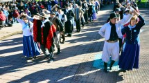 Imagen de Vuelve el Pericón Nacional Gigante a la plaza San Martín de Viedma