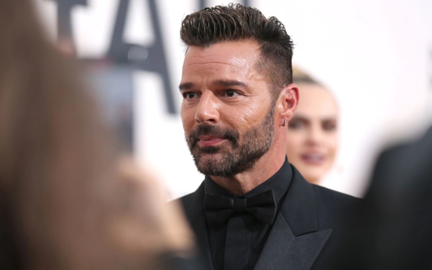 Ricky Martin deslizó que se va a retirar de la vida pública temporalmente.-