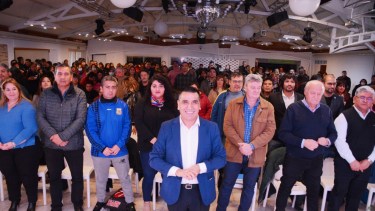 El principal referente del FyPN se reunió con los equipos técnicos, en Plaza Huincul (Foto: gentileza)