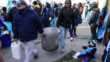 19-07-22 roca protesta frente piqueteros