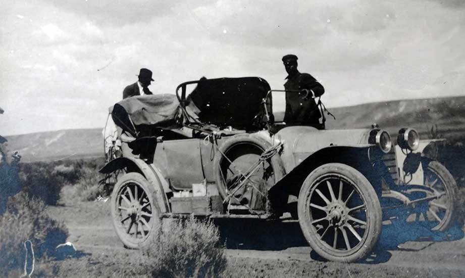 En 1914 llegaron los primeros autos Ford T que la compañía sumó a su empresa. (FOTO: museo Paraje Confluencia)
