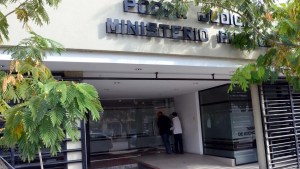 Denuncian a un empleado del IPPV de Viedma por la venta de datos privados