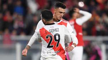 Suárez volvió al gol en la victoria de River ante Independiente.