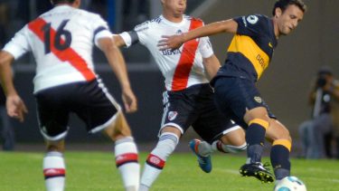 Cirigliano llegó a ser capitán de River en la época de Matías Almeyda como entrenador. (Foto: Telam) 