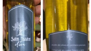 Advierten sobre dos marcas de aceites de oliva y aceto prohibidos por la ANMAT