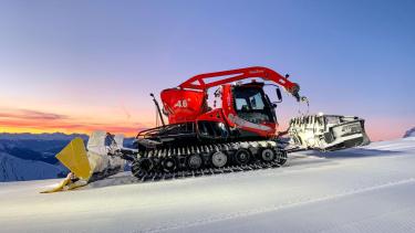 Llegó a Lago Hermoso Ski Resort un nuevo pisa pista de última generación. 