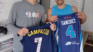 Pepe y Facu intercambiaron camisetas. “Este lugar no tiene nada que envidiarles a los centros NBA”, admitió FC7.