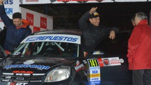 Angeloni pelea adelante en su estreno en el Rally Argentino