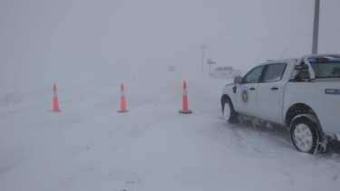 Recomiendan consultar el estado de los caminos en Neuquén antes de transitar. Foto: Gentileza Facebook Subsecretaría de Defensa Civil y Protección Ciudadana