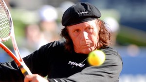 Vilas, la leyenda del tenis en Argentina, festeja sus 70