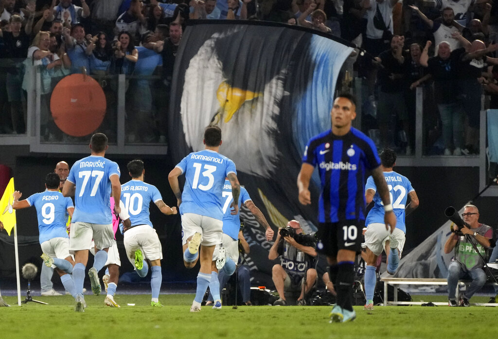 Lautaro anotó el empate transitorio para el Inter, que cayó ante Lazio. (AP Photo/Gregorio Borgia)