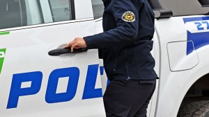 Para frenar robos a productores, la Policía Montada hará seguridad en las chacras de Roca