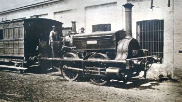 El 30 de agosto de 1857 se inauguró la primera línea ferroviaria de nuestro país. Museo Histórico de la Nación.  