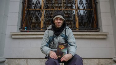 "Dr. Dante Zamorano" es la novela de realismo mágico de Cristian Valverde. Foto: Marcelo Martínez