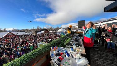 Video: el DJ inglés Paul Oakenfold la rompió en Chapelco y hasta tocó una canción de Gustavo Cerati