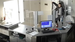 Video: Después de un violento robo a mano armada, piden más seguridad en Plottier