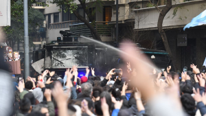 El Frente de Todos denunció a Larreta por la represión y por filmar a manifestantes