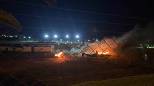 Los barrabravas de Aldosivi le prendieron fuego los autos a los jugadores