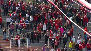 Los hinchas de Independiente en la tribuna visitante del estadio Malvinas Argentinas de Mendoza. 