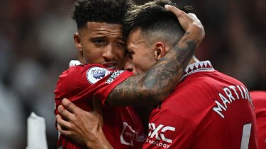 El Manchester United, con Lisandro Martínez como figura, le ganó a Liverpool 2-1 en el clásico